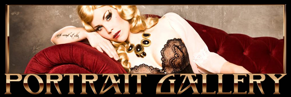 portraits of burlesque showgirl Xarah von den Vielenregen, photo by Hanja Li