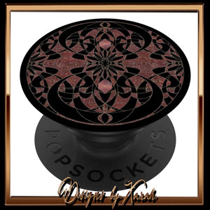 PopGrip Popsockets - Burlesque Glamour meets Vintage Tribal Tattoo and Art Deco Jugendstil elegance in dusky rose. Retro and modern, timeless decadence und luxury. Abstract and playful shapes in black - a beautiful decoratives design in vintagestyle.
- Dieses wunderschöne Popsockets Design im Art Nouveau Stil ist ein fantastisches Gimmick für jeden Burlesque Fan, der den Glamour vergangender Zeiten liebt. Ein dekoratives Geburtstagsgeschenk für Vintage Enthusiasten! Modern trifft auf Belle Epoque Nostalgie. Art Deco Luxus und mondäne Dekadenz vermischt sich mit einem trendy Tribal Tattoo Muster im Retro Stil mit einer verträumt märchenhaften Farbmischung von Schwarz und Altrosa. Zauberhaft verspielt und abstrakt zugleich. 